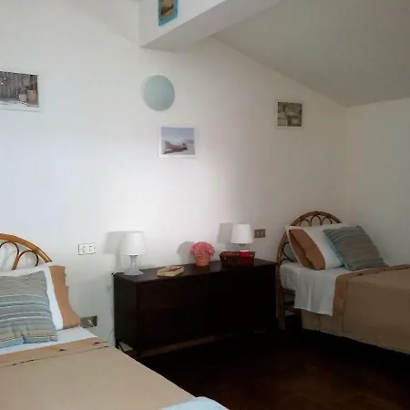 Apartment Lakefront Flat Desenzano del Garda
